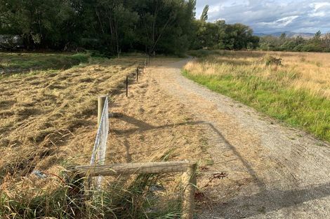 Photo of property in 43 Monteith Road, Albert Town, Wanaka, 9382