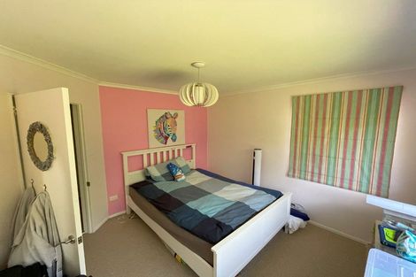 Photo of property in 2a Kaitake Place, Oakura, 4314