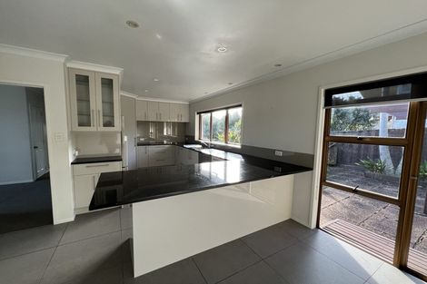 Photo of property in 10 Markham Place, Bucklands Beach, Auckland, 2012