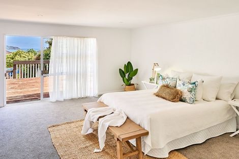 Photo of property in 11 De Castro Place, Titahi Bay, Porirua, 5022