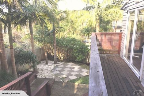 Photo of property in 34 Kiteroa Terrace, Rothesay Bay, Auckland, 0630