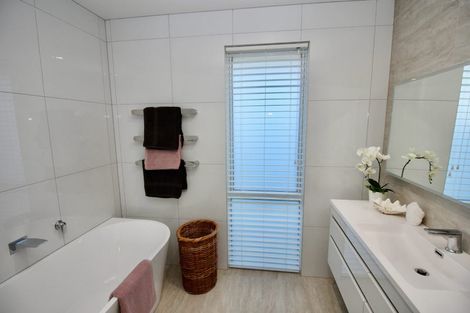 Photo of property in 7 Capstan Crescent, Whitianga, 3510