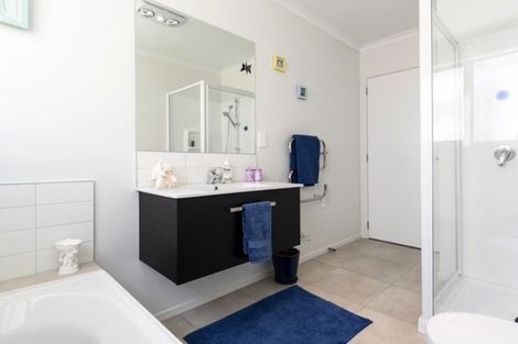 Photo of property in 88 Bert Wall Drive, Omokoroa, 3114