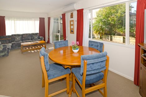 Photo of property in 3 Banshire Close, Flat Bush, Auckland, 2016