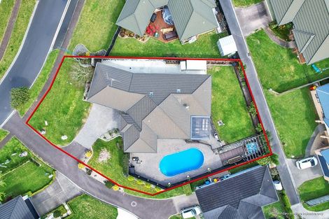 Photo of property in 38 Nielsen Gardens, Rototuna, Hamilton, 3210