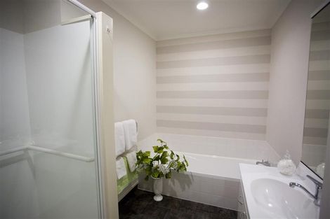 Photo of property in 59a Ngatai Road, Otumoetai, Tauranga, 3110