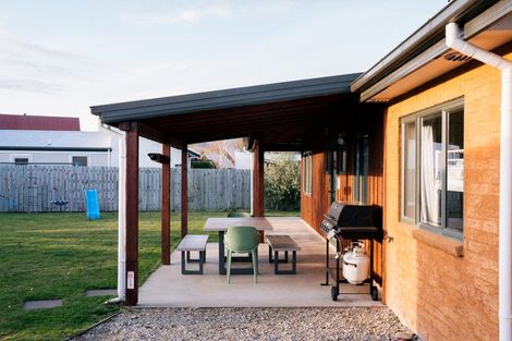 Photo of property in 24 Frye Crescent, Albert Town, Wanaka, 9305