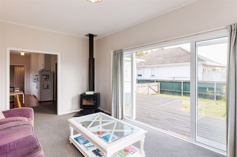 Photo of property in 13 Webb Street, Terrace End, Palmerston North, 4410