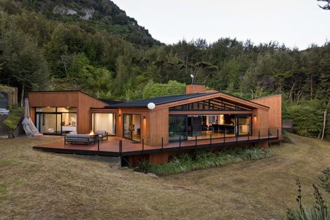 Photo of property in 18 Falcon Heights, Mount Creighton, Queenstown, 9371