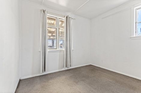 Photo of property in 42 Princes Street, Waikari, 7420