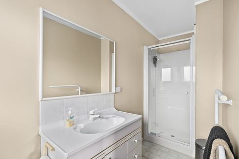 Photo of property in 55 Kath Hopper Drive, Orewa, 0931