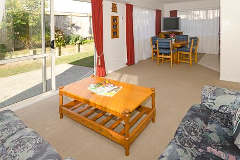 Photo of property in 3 Banshire Close, Flat Bush, Auckland, 2016