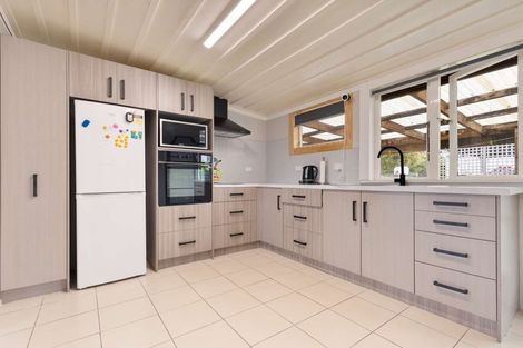 Photo of property in 6 Holden Avenue, Holdens Bay, Rotorua, 3010