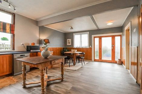 Photo of property in 9 Alma Street, Dannevirke, 4930