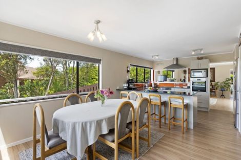 Photo of property in 33 Marina View Drive, West Harbour, Auckland, 0618
