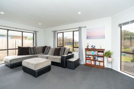 Photo of property in 23 Sandhurst Place, Nawton, Hamilton, 3200