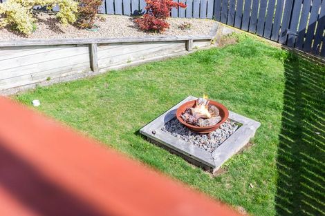 Photo of property in 2 Ash Grove, Ranui, Porirua, 5024