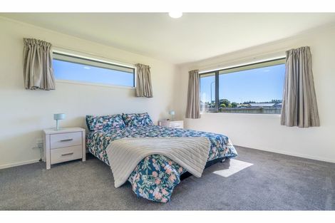 Photo of property in 2 Half Time Close, Omakau, 9376