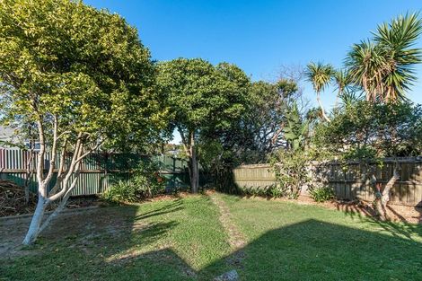 Photo of property in 4 Westmere Crescent, Westmere, Auckland, 1022