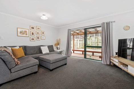 Photo of property in 8b Resolution Road, Welcome Bay, Tauranga, 3112