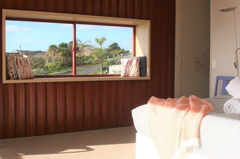 Photo of property in 41 Seaview Road, Cable Bay, 0420