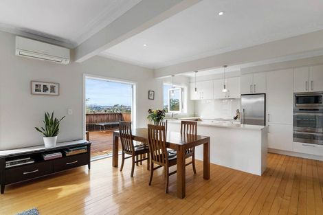 Photo of property in 6 Greenhill Crescent, Pakuranga, Auckland, 2010