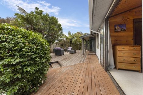 Photo of property in 12 Cargill Place, Frankleigh Park, New Plymouth, 4310