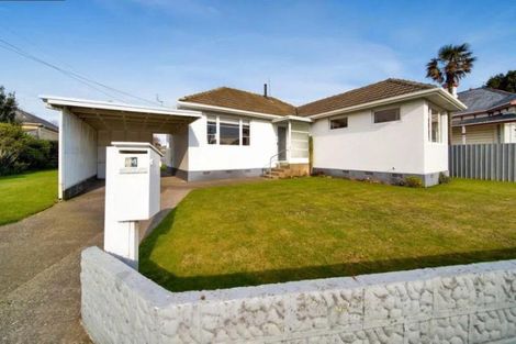 Photo of property in 54 Camberwell Road, Hawera, 4610