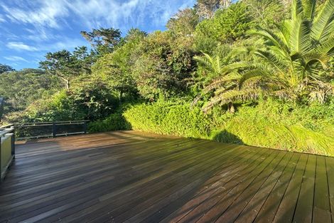 Photo of property in 15 Waiwera Road, Waiwera, Orewa, 0994