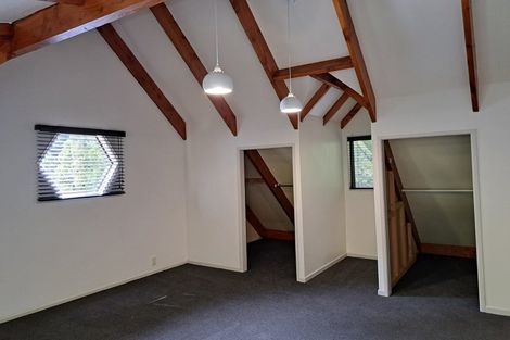 Photo of property in 27 Cascade Avenue, Waiatarua, Auckland, 0604