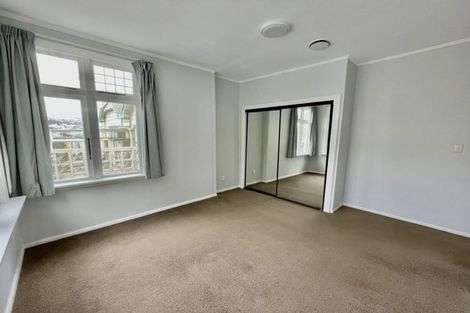 Photo of property in 73 Majoribanks Street, Mount Victoria, Wellington, 6011