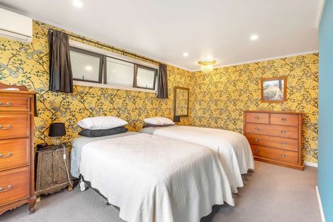 Photo of property in 100 Cole Street, Dannevirke, 4930