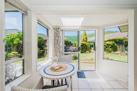 Photo of property in 25 Awanui Drive, Waikanae, 5036