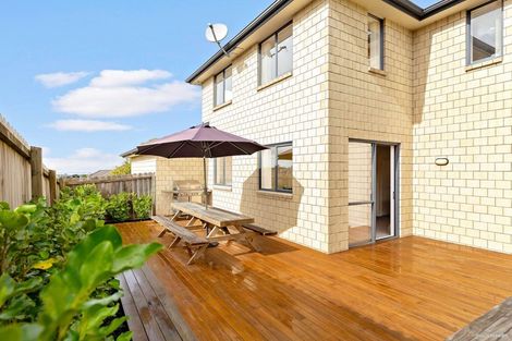 Photo of property in 33 Cityview Place, Massey, Auckland, 0614