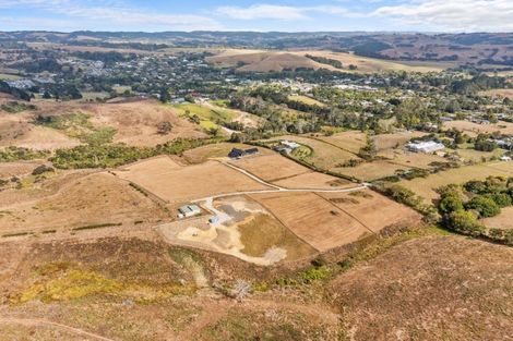 Photo of property in 101 Wintour Road, Waimauku, 0881