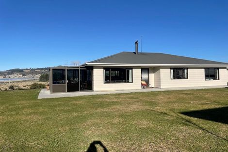 Photo of property in 12 Okahau Terrace, Warrington, 9471