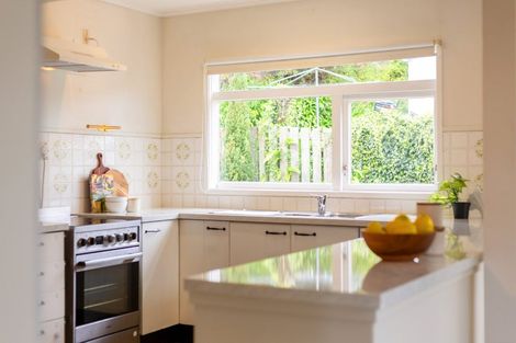 Photo of property in 32 Arawhata Street, Ranui, Porirua, 5024