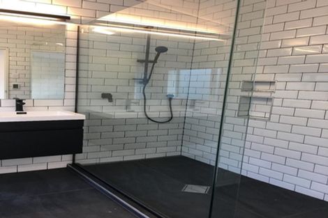 Photo of property in 36a Onepoto Road, Hauraki, Auckland, 0622