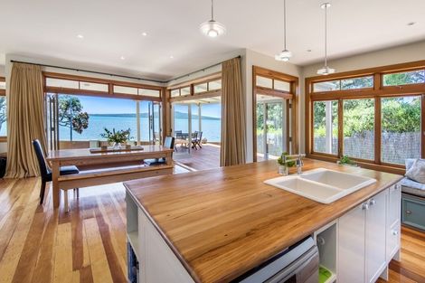 Photo of property in 48 Cheltenham Road, Devonport, Auckland, 0624