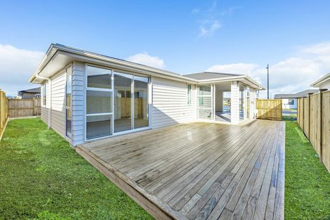 Photo of property in 43 Koroheke Road, Takanini, 2110