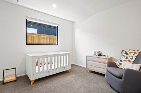 Photo of property in 18 Plough Street, Jacks Point, 9371