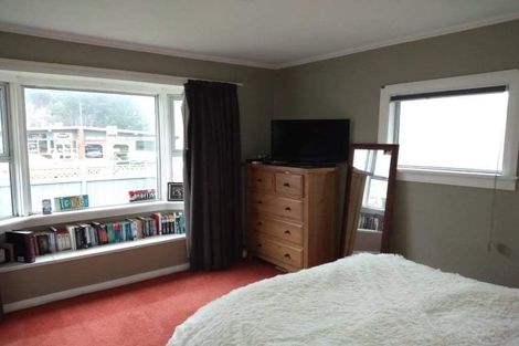 Photo of property in 320 Kaikorai Valley Road, Bradford, Dunedin, 9011