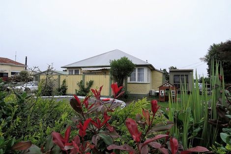 Photo of property in 14 Bright Street, Westport, 7825