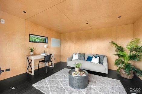 Photo of property in 34 Miromiro Road, Normandale, Lower Hutt, 5010