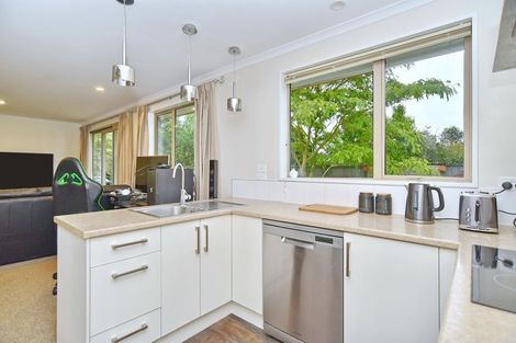 Photo of property in 4a Pannell Avenue, Wainoni, Christchurch, 8061