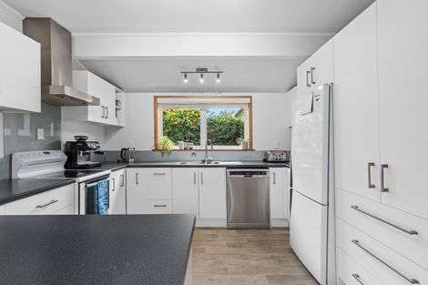 Photo of property in 11 Sharyn Place, Brookfield, Tauranga, 3110