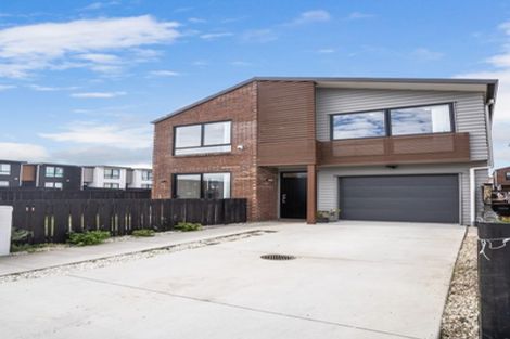 Photo of property in 1 Dignity Street, Papakura, 2110