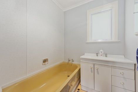 Photo of property in 51 Totara Park Road, Clouston Park, Upper Hutt, 5018