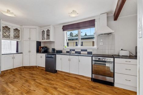 Photo of property in 5 Hartley Place, Awapuni, Palmerston North, 4412