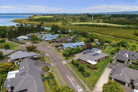 Photo of property in 2 Bransley Grove, Katikati, 3129